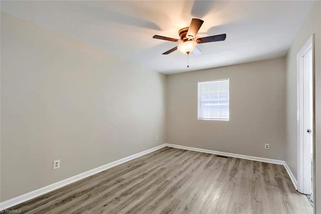 Stick/Site Built at 2204 Gable Way, High Point NC 27262, photo 9 of 19