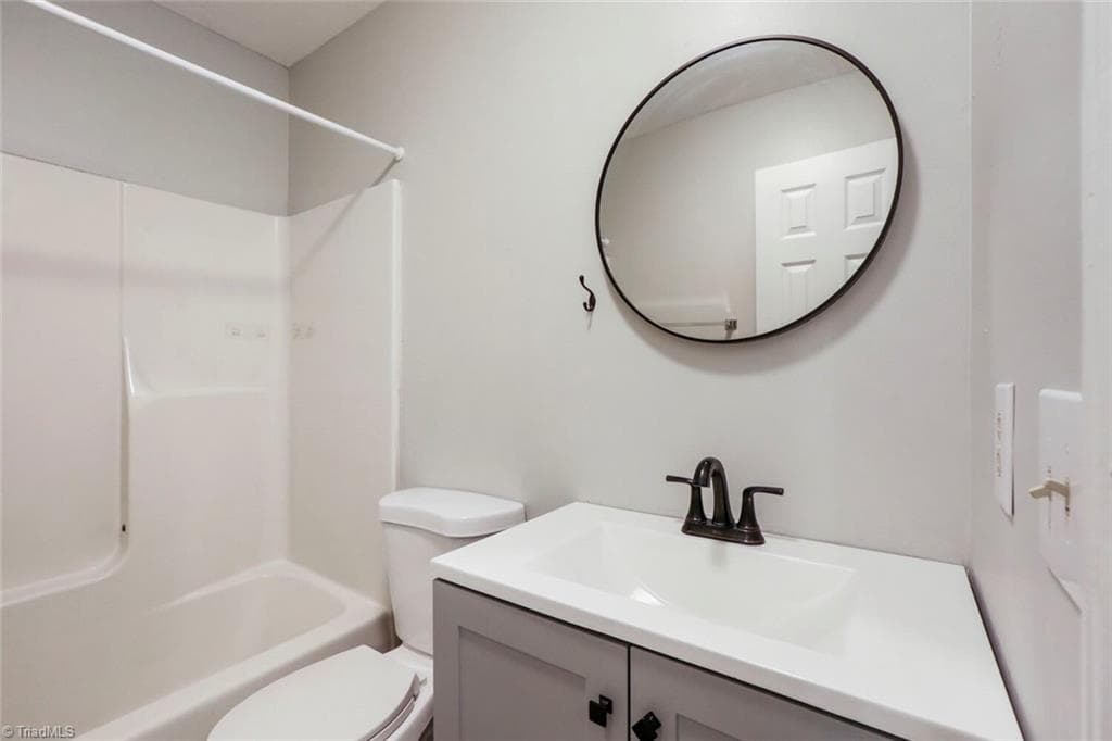 Stick/Site Built at 2204 Gable Way, High Point NC 27262, photo 14 of 19