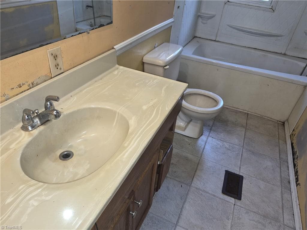 Manufactured Home at 467 Huffines Mill Road, Reidsville NC 27320, Reidsville, photo 29 of 42