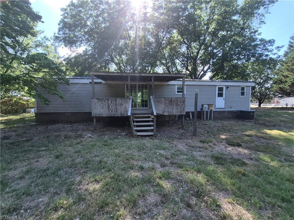 Manufactured Home at 467 Huffines Mill Road, Reidsville NC 27320, Reidsville, photo 41 of 42