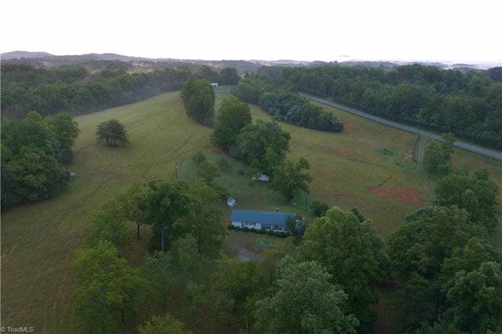 2541 Collinstown Road, Westfield NC 27053