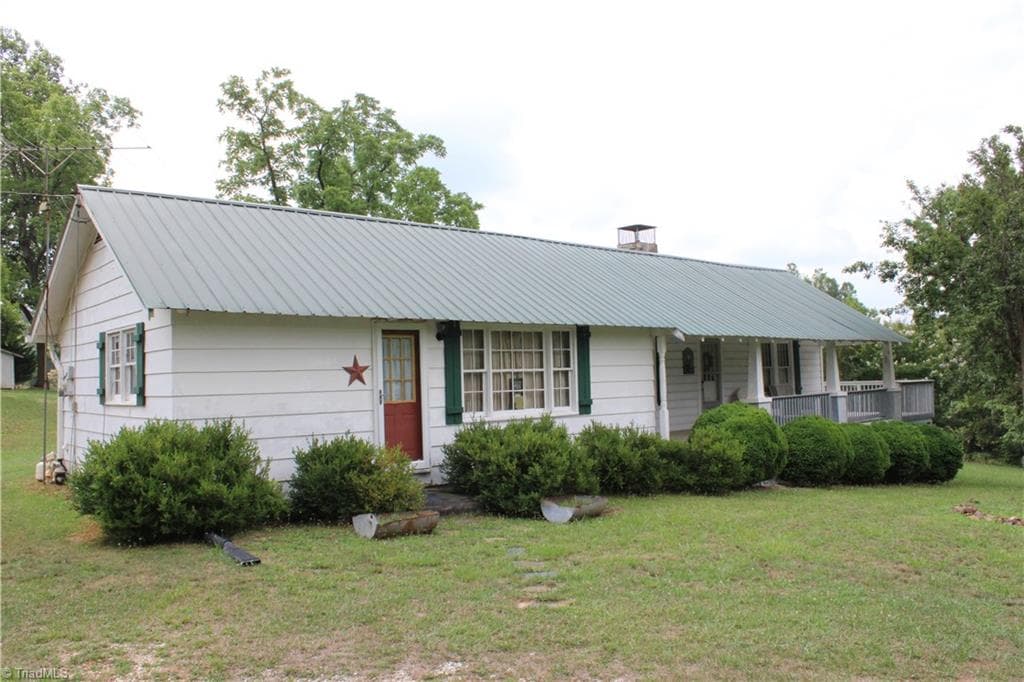Stick/Site Built at 2541 Collinstown Road, Westfield NC 27053, photo 10 of 50