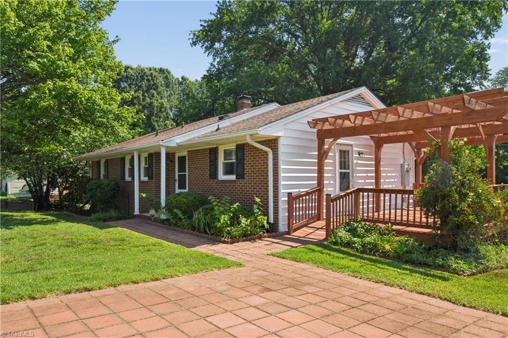 Stick/Site Built at 1011 Duggins Street, Kernersville NC 27284, Kernersville, photo 3 of 50