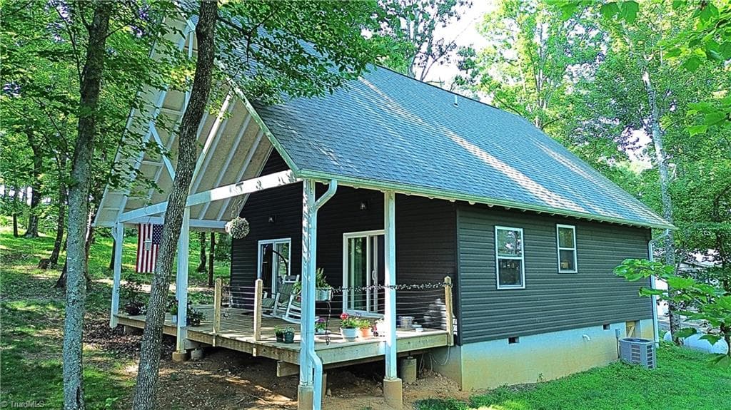Stick/Site Built at 74 Forest Lane, Ennice NC 28623, photo 27 of 29