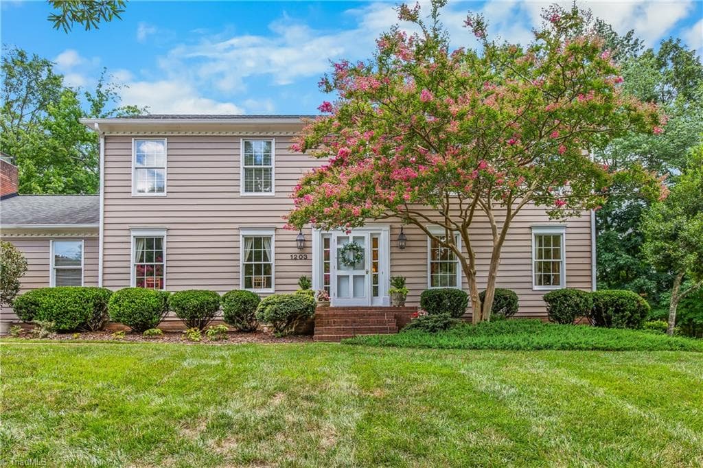 Stick/Site Built at 1203 Brookfield Court, High Point NC 27262, photo 5 of 50