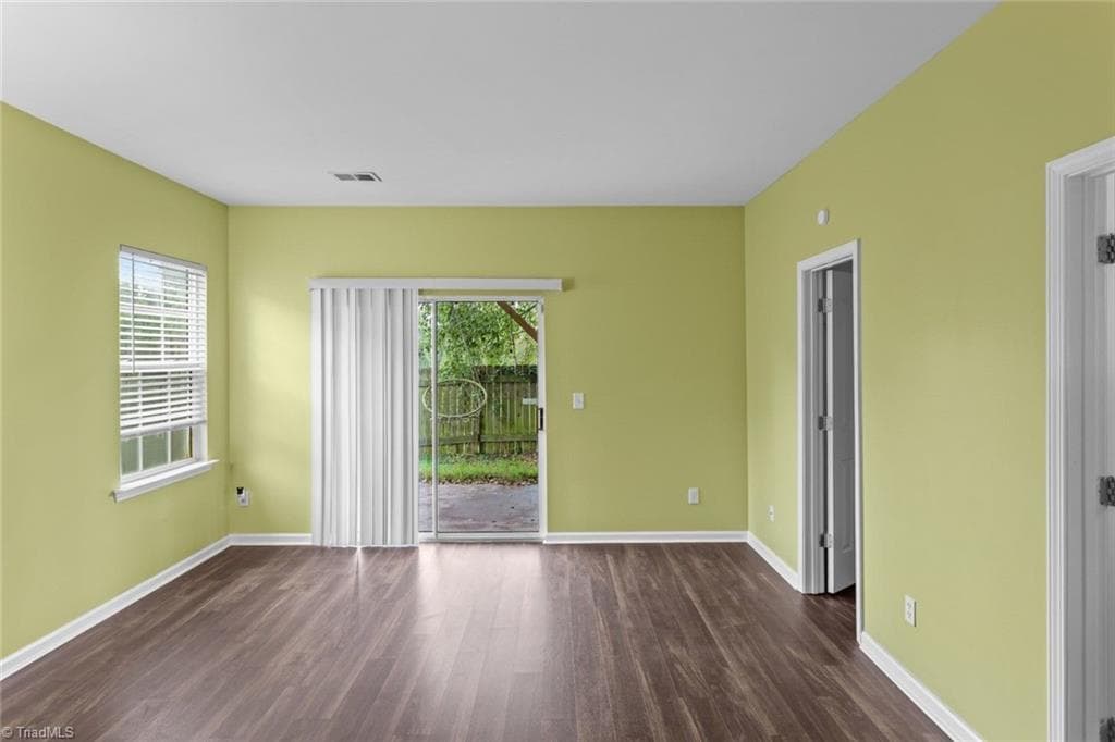 Stick/Site Built at 3813 Tarrant Trace Circle, High Point NC 27265, photo 15 of 27