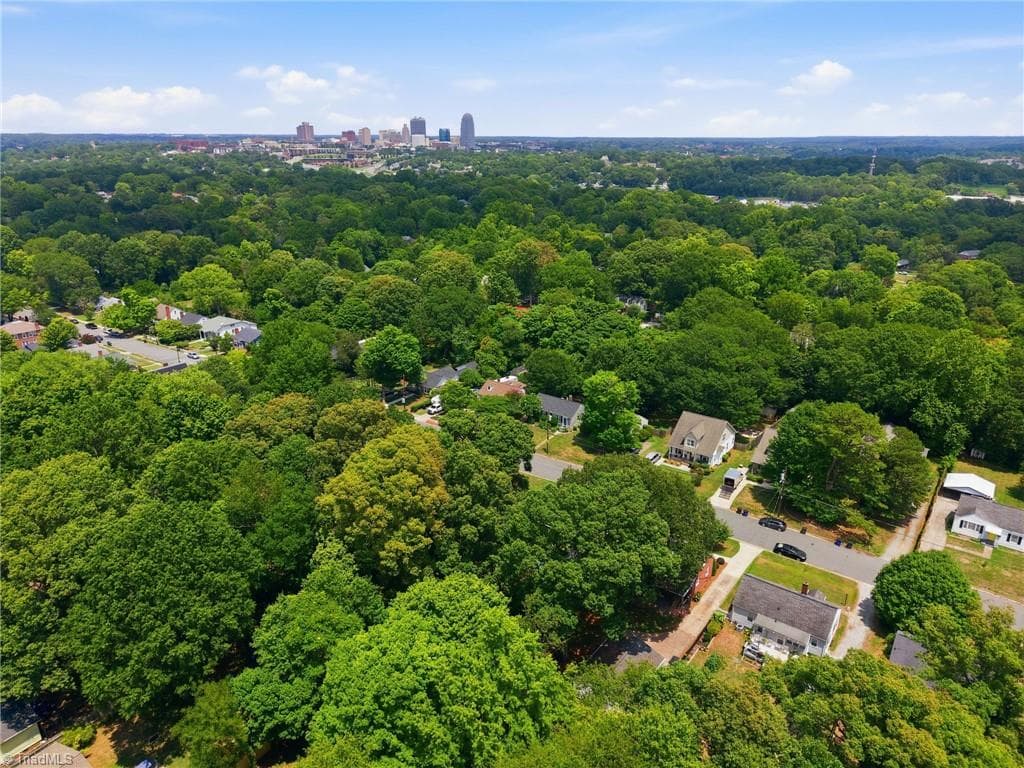 Stick/Site Built at 938 Madison Avenue, Winston-Salem NC 27103, Winston-Salem, photo 27 of 28