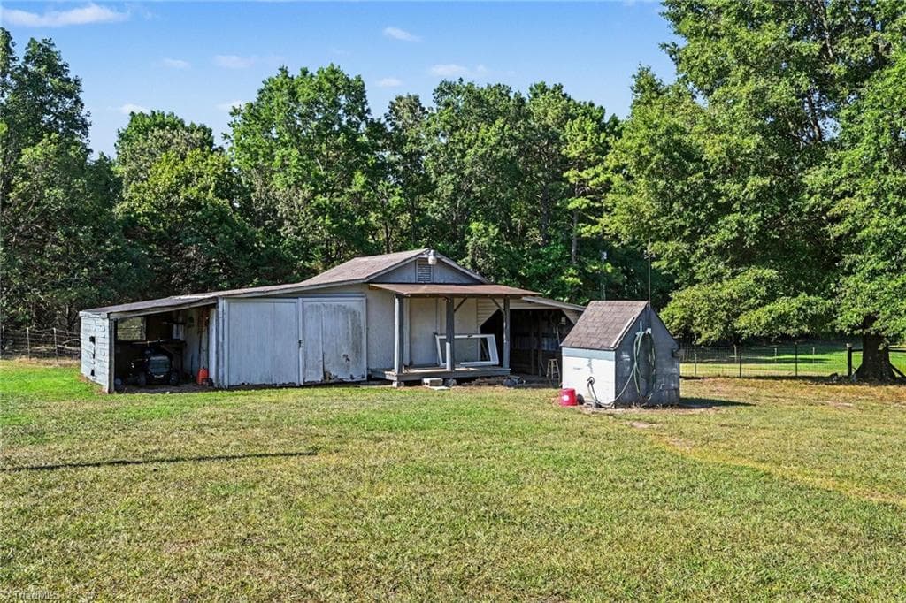 Manufactured Home at 812 Forest Hills School Road N, Marshville NC 28103, Marshville, photo 20 of 26