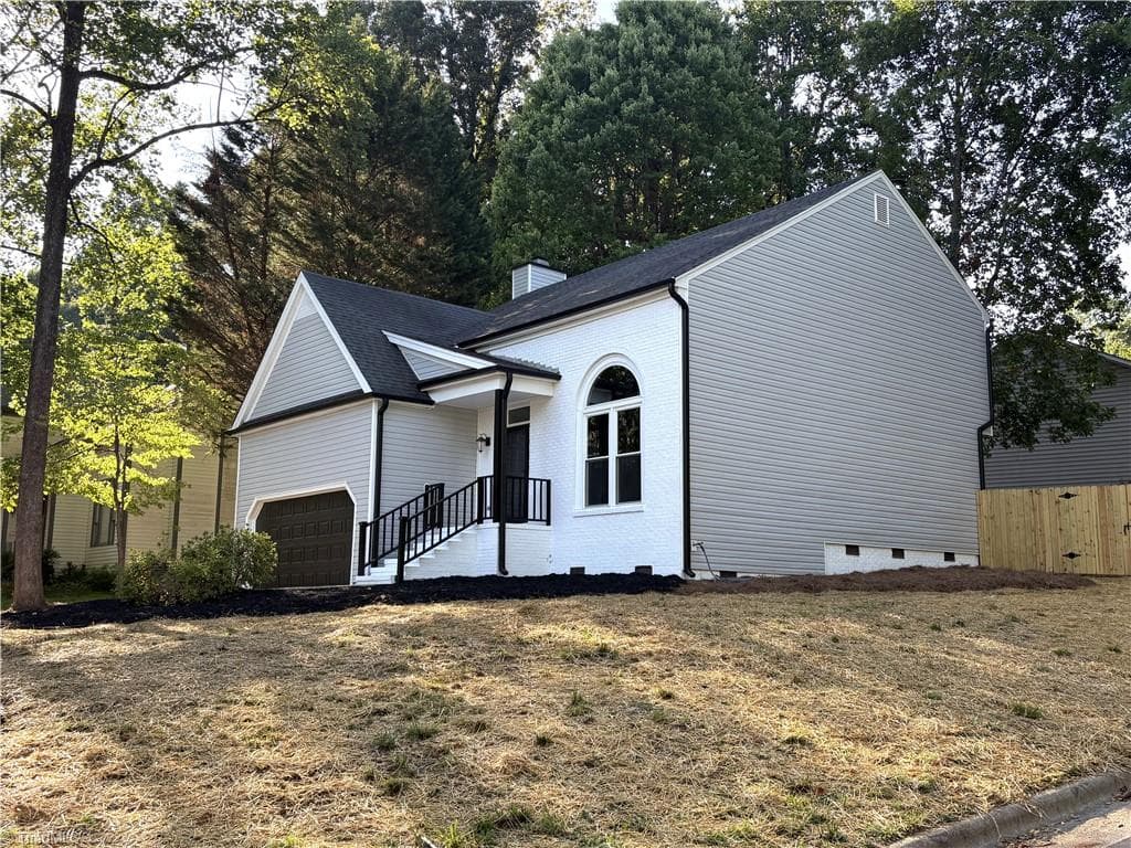 Stick/Site Built at 6100 Clarkwood Circle, Greensboro NC 27410, photo 2 of 42