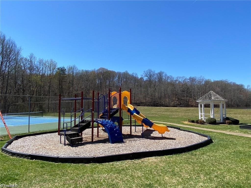 Stick/Site Built at 6100 Clarkwood Circle, Greensboro NC 27410, photo 37 of 42