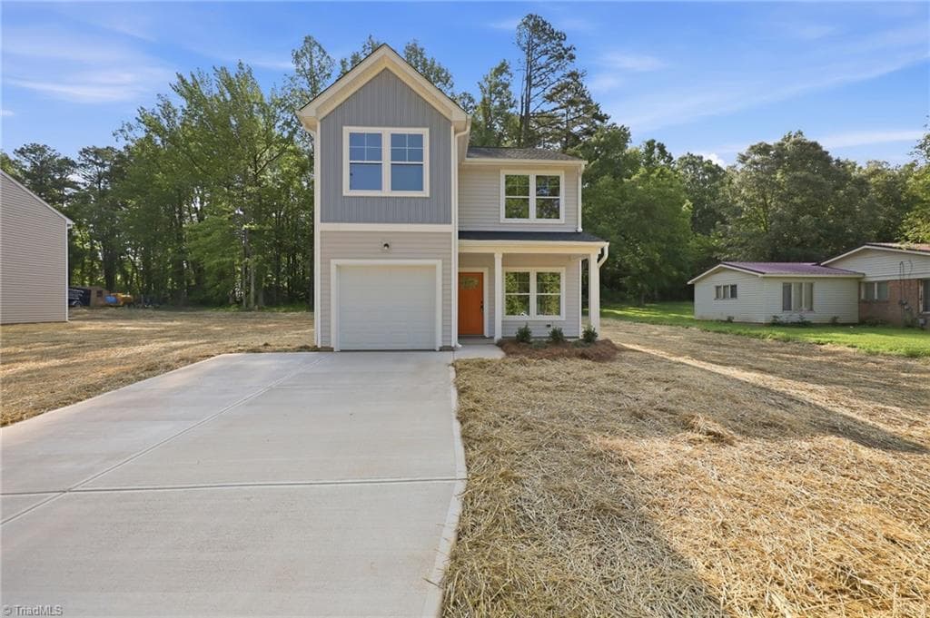 Stick/Site Built at 120 Maplewood Avenue, Thomasville NC 27360, photo 27 of 36