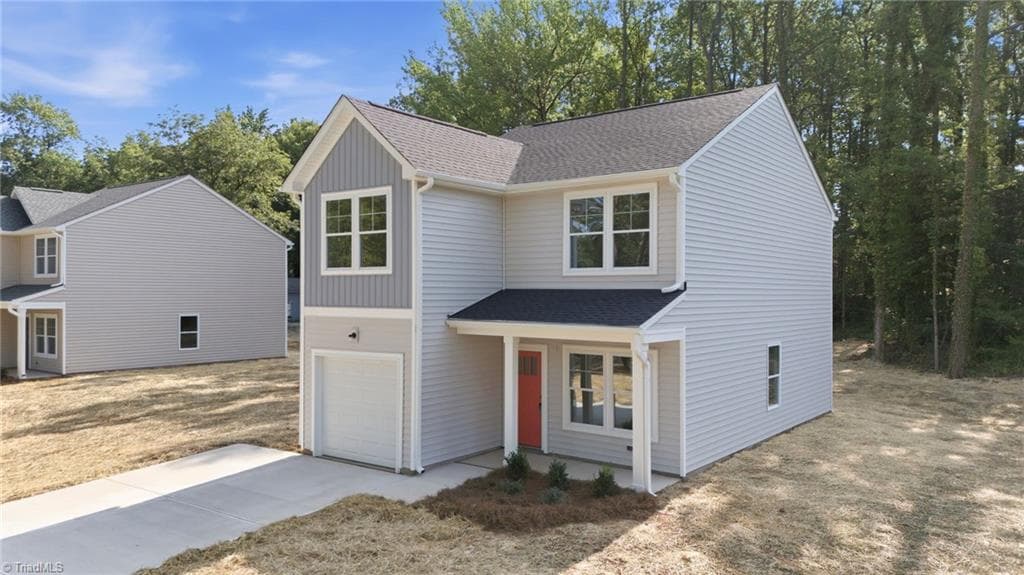 Stick/Site Built at 120 Maplewood Avenue, Thomasville NC 27360, photo 3 of 36