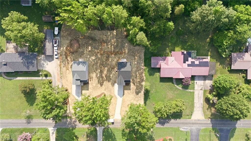 Stick/Site Built at 120 Maplewood Avenue, Thomasville NC 27360, photo 32 of 36