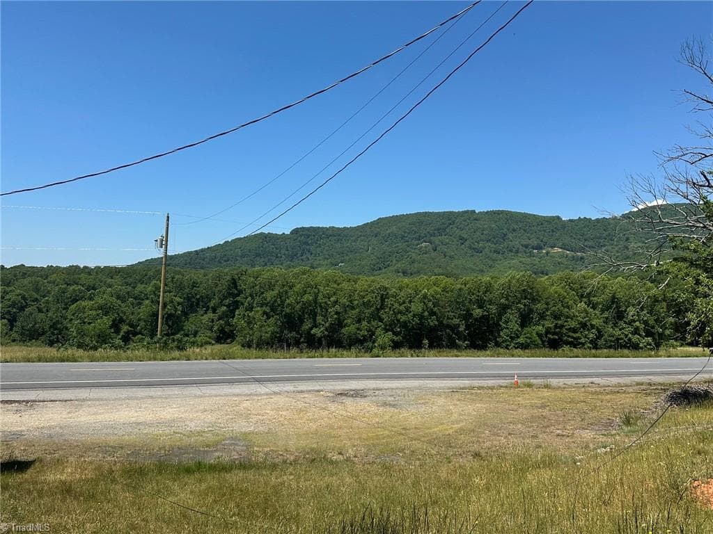 Remarks at 4188 US Highway 21, Thurmond NC 28683, photo 16 of 22