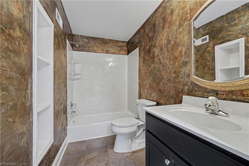 Stick/Site Built at 4105 Brambletye Drive, Greensboro NC 27407, photo 10 of 50