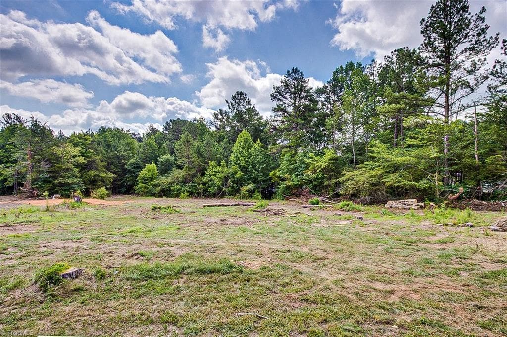Manufactured Home at 4864 US Highway 220, Asheboro NC 27205, Asheboro, photo 3 of 94