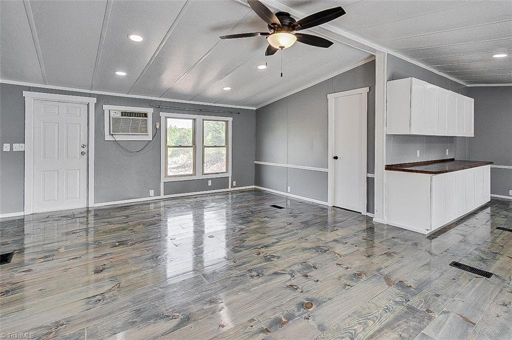 Manufactured Home at 4864 US Highway 220, Asheboro NC 27205, Asheboro, photo 35 of 94