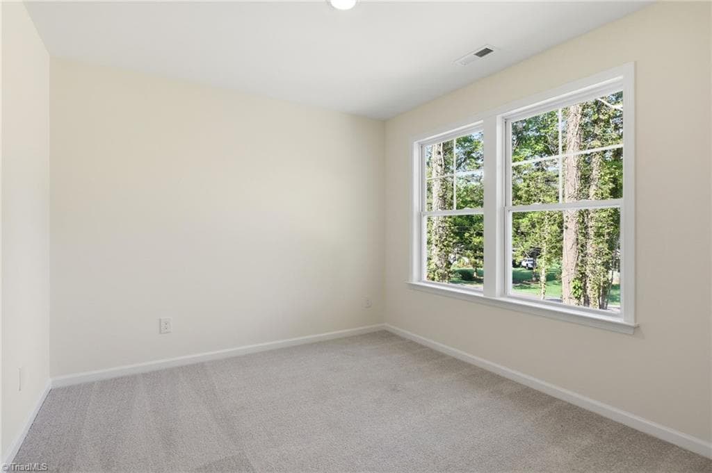 Stick/Site Built at 122 Maplewood Avenue, Thomasville NC 27360, photo 24 of 36