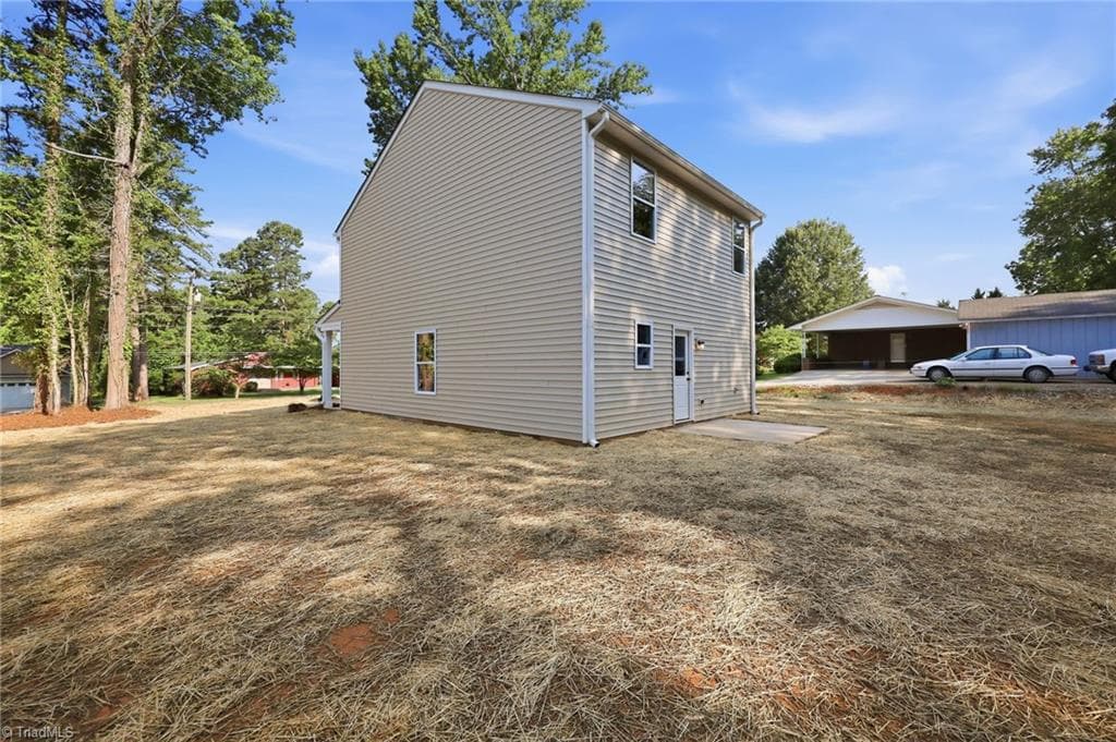 Stick/Site Built at 122 Maplewood Avenue, Thomasville NC 27360, photo 29 of 36