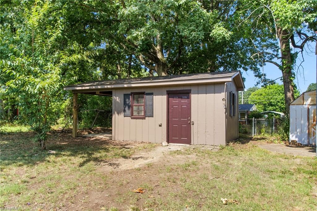 Stick/Site Built at 1309 Kilby Street, Burlington NC 27215, Burlington, photo 23 of 24