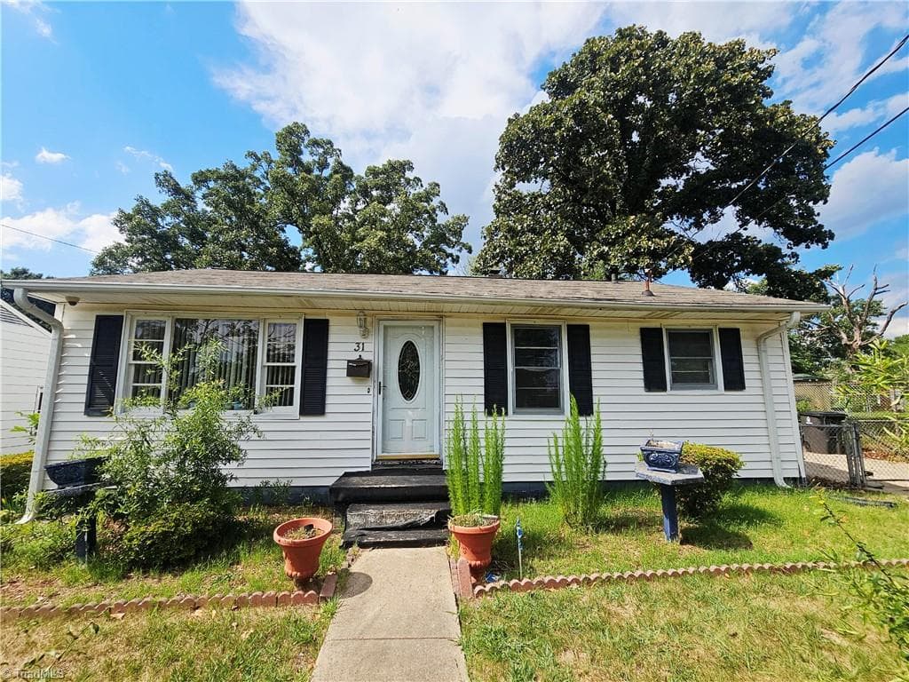 Stick/Site Built at 31 25th Street, Winston-Salem NC 27105, photo 2 of 20