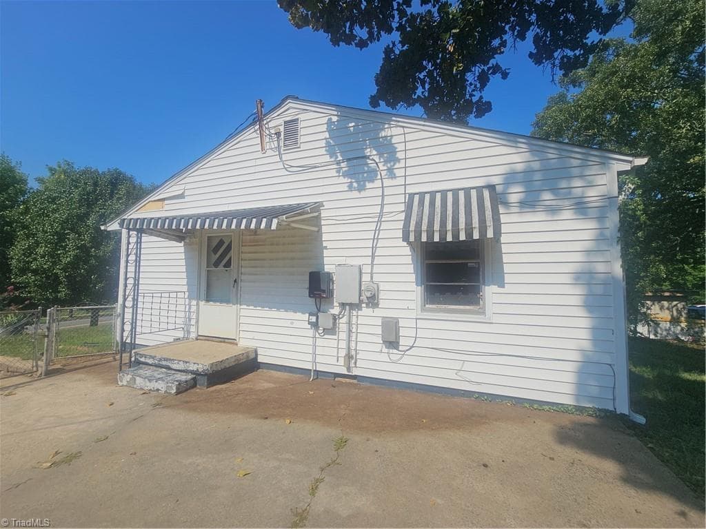Stick/Site Built at 31 25th Street, Winston-Salem NC 27105, photo 7 of 20