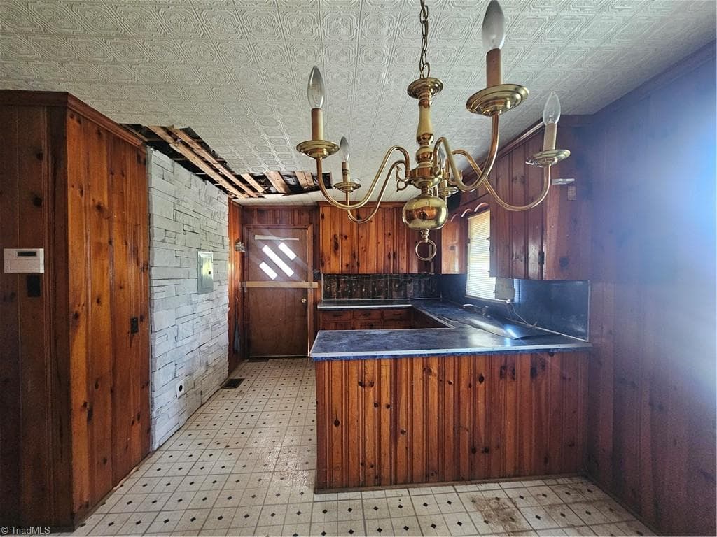 Stick/Site Built at 31 25th Street, Winston-Salem NC 27105, photo 5 of 20