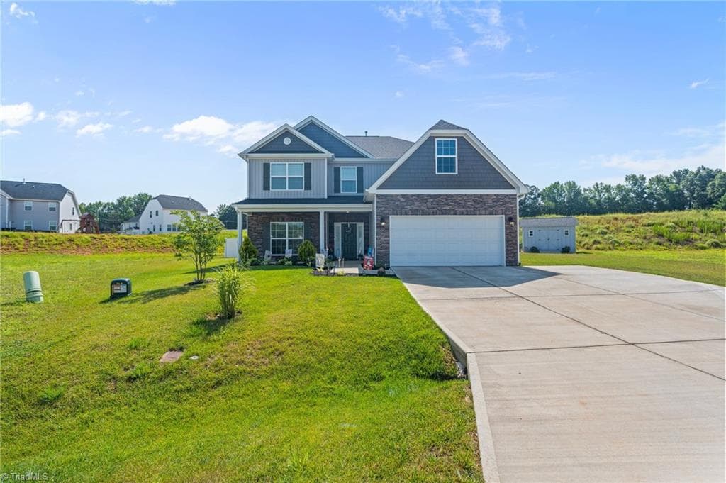 139 Snickers Court, Lexington NC 27295