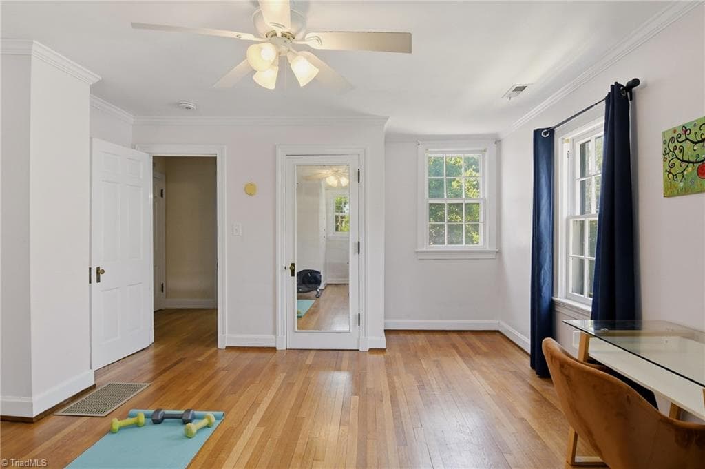 Stick/Site Built at 2209 W Friendly Avenue, Greensboro NC 27403, photo 22 of 46