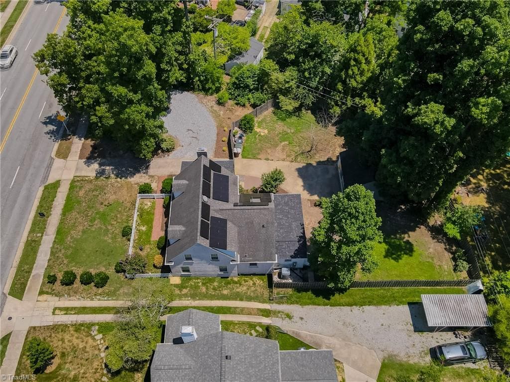 Stick/Site Built at 2209 W Friendly Avenue, Greensboro NC 27403, photo 36 of 46