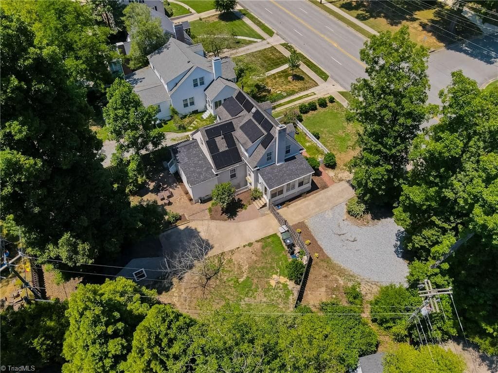 Stick/Site Built at 2209 W Friendly Avenue, Greensboro NC 27403, photo 35 of 46
