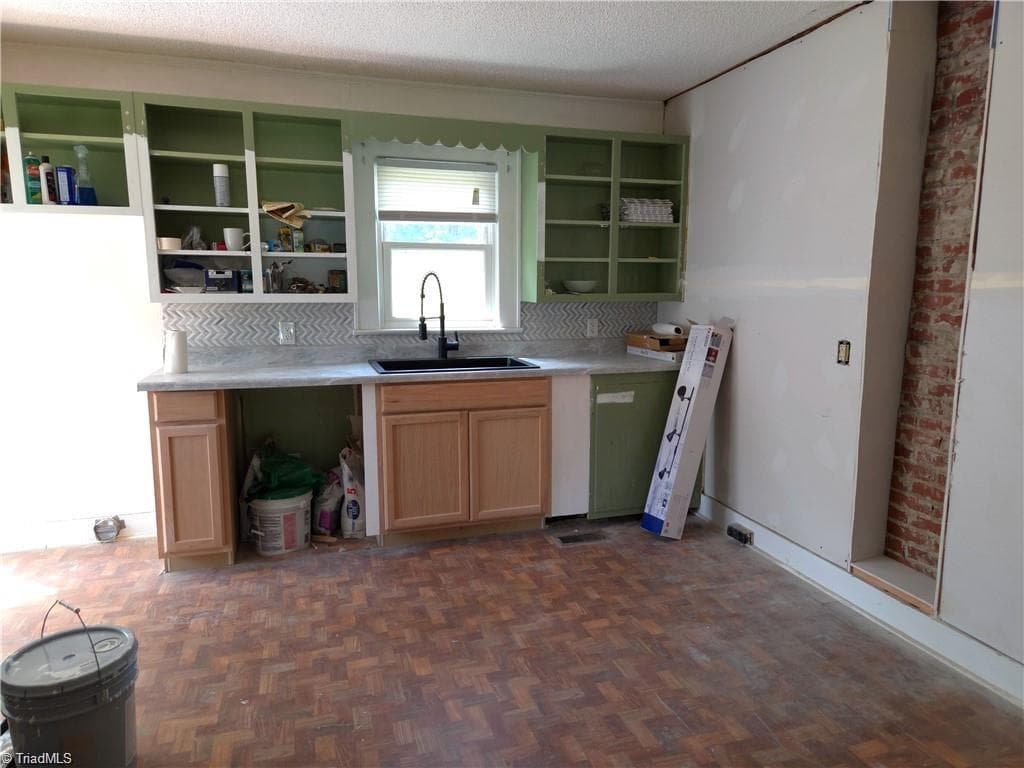 Stick/Site Built at 410 Worth Street, Mount Airy NC 27030, Mount Airy, photo 5 of 18