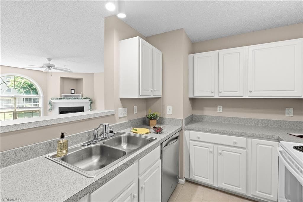 Stick/Site Built at 221 Timberline Ridge Court, Winston-Salem NC 27106, Winston-Salem, photo 14 of 25