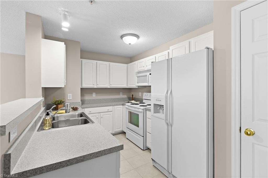 Stick/Site Built at 221 Timberline Ridge Court, Winston-Salem NC 27106, Winston-Salem, photo 11 of 25