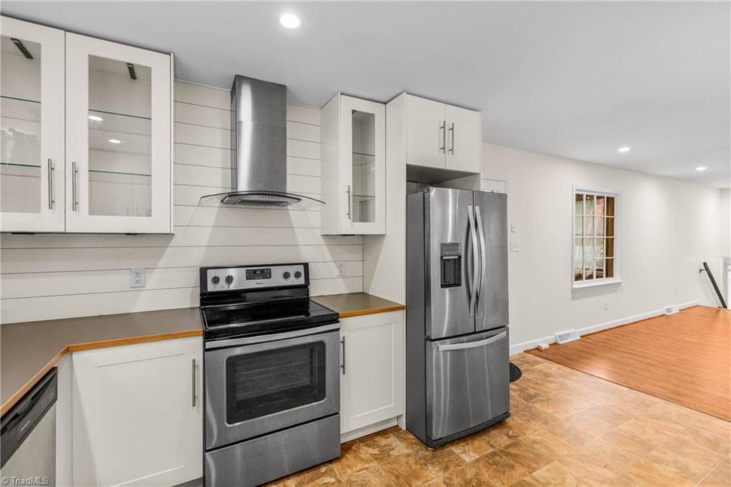 Stick/Site Built at 5024 Timbrook Lane, Winston-Salem NC 27103, photo 5 of 14