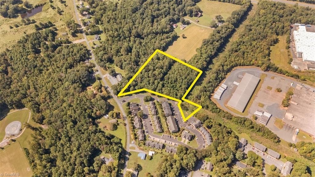 Unimproved Land at 4069 Bentley Drive, Randleman NC 27317, photo 2 of 12