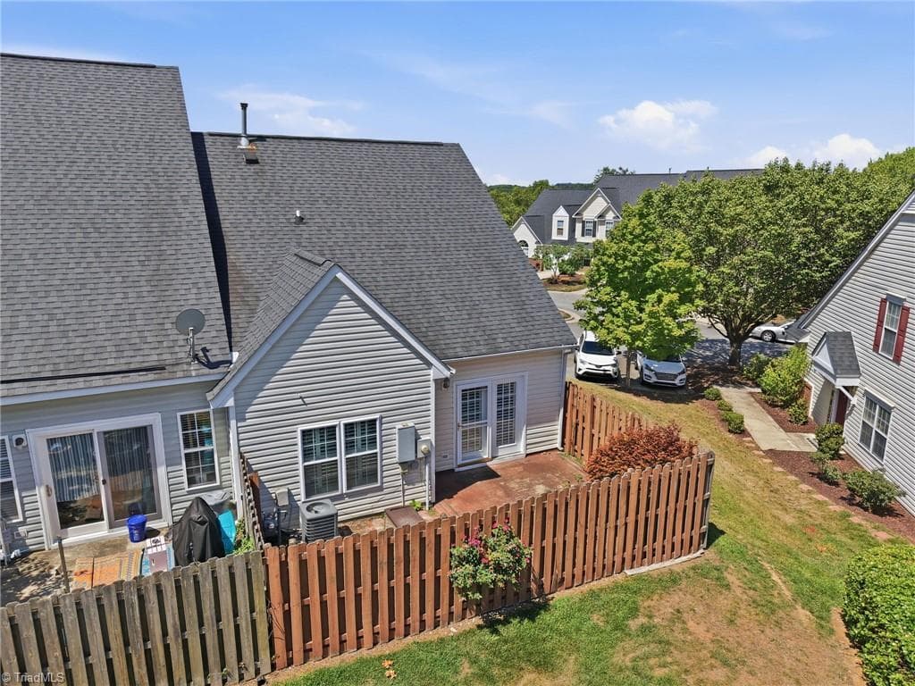 Stick/Site Built at 2736 N Keswick Way, Greensboro NC 27410, photo 35 of 49