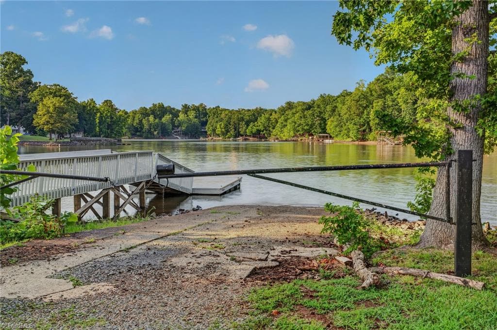 Stick/Site Built at 237 Partridge Drive, Lexington NC 27292, photo 25 of 33
