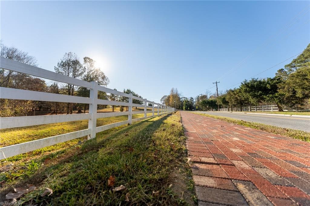 120 Brookberry Drive, Jamestown NC 27282