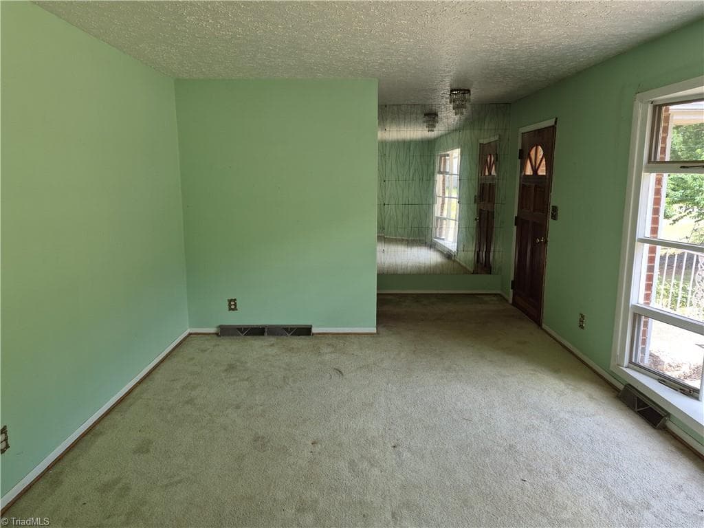 Stick/Site Built at 3150 Wentworth Street, Reidsville NC 27320, Reidsville, photo 11 of 46