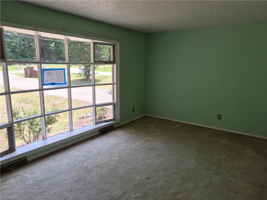 Stick/Site Built at 3150 Wentworth Street, Reidsville NC 27320, Reidsville, photo 9 of 46