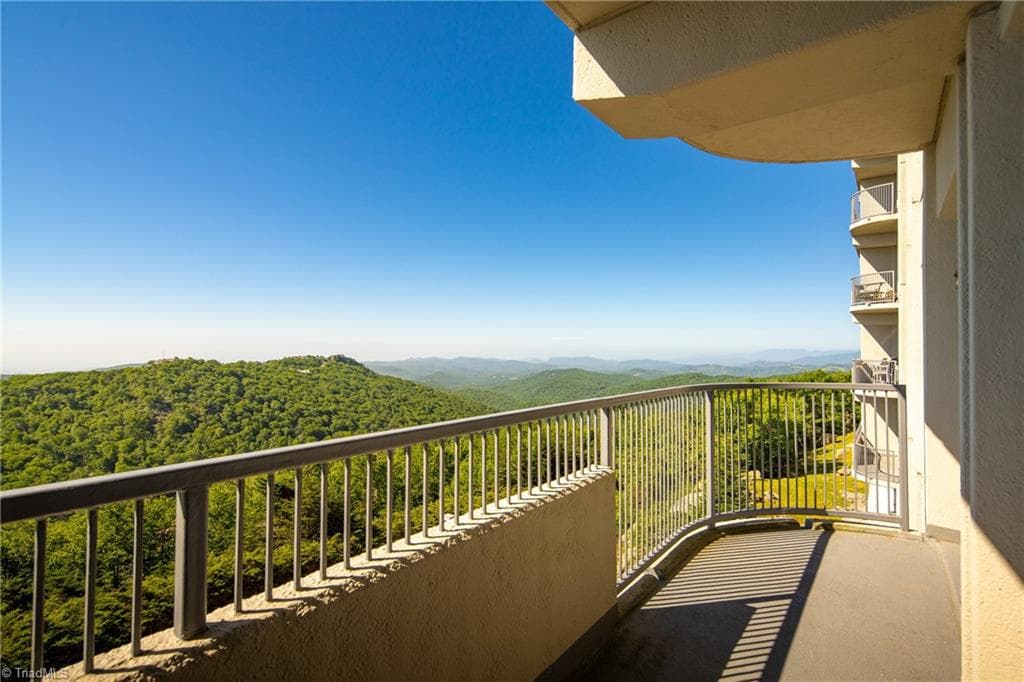 Stick/Site Built at 303 Sugar Top Drive # 2210, Banner Elk NC 28604, Banner Elk, photo 2 of 50