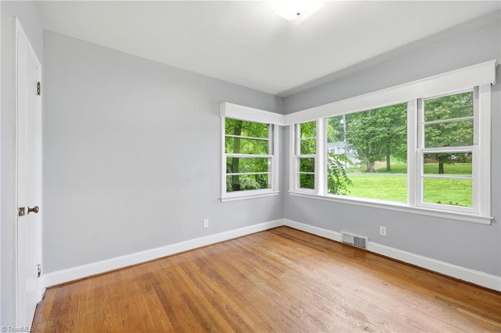 Stick/Site Built at 5002 Cherry Street, Winston-Salem NC 27105, Winston-Salem, photo 12 of 32