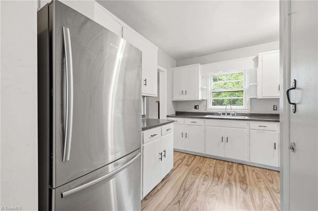 Stick/Site Built at 5002 Cherry Street, Winston-Salem NC 27105, Winston-Salem, photo 5 of 32