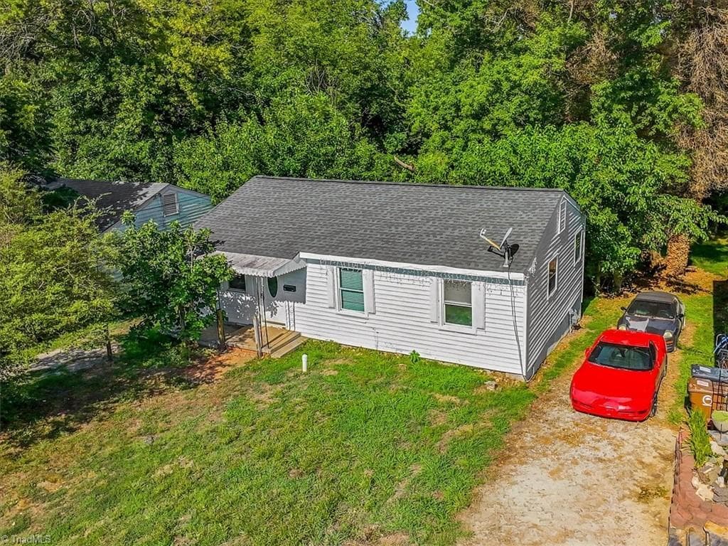 Stick/Site Built at 1724 Glenwood Avenue, Greensboro NC 27403, photo 25 of 26