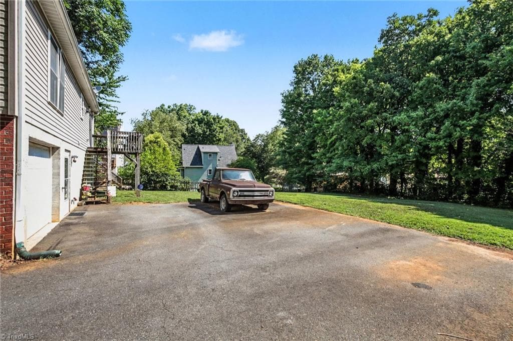 Stick/Site Built at 3015 Konnoak Drive, Winston-Salem NC 27127, Winston-Salem, photo 23 of 24