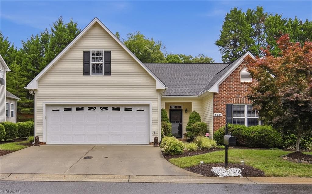 139 Brooks Landing Drive, Winston-Salem NC 27106