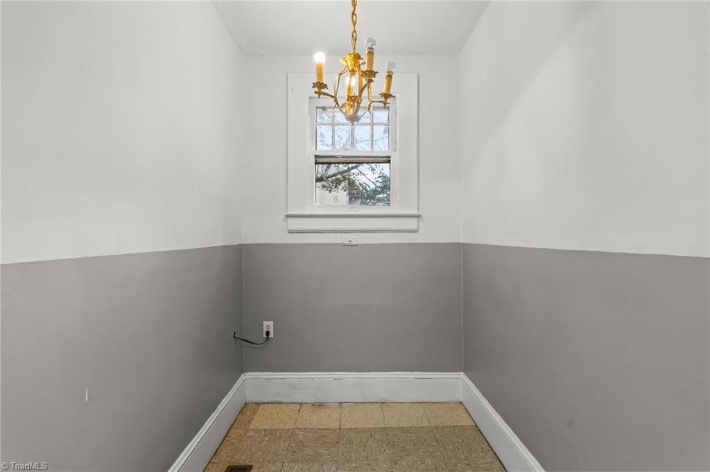 Stick/Site Built at 702 Granville Drive SW, Winston-Salem NC 27101, Winston-Salem, photo 13 of 50