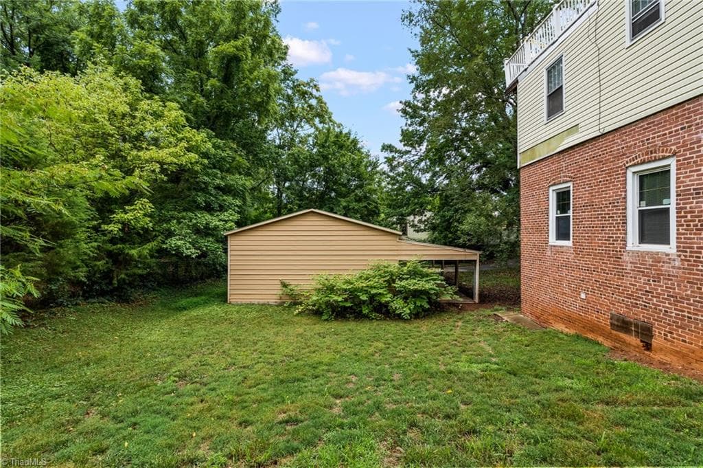 Stick/Site Built at 702 Granville Drive SW, Winston-Salem NC 27101, Winston-Salem, photo 47 of 50