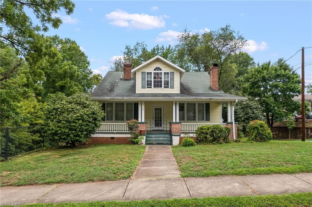702 Granville Drive SW, Winston-Salem NC 27101